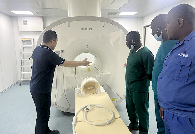 我司順利完成某援外醫(yī)院的醫(yī)療設備安裝調(diào)試與培訓工作